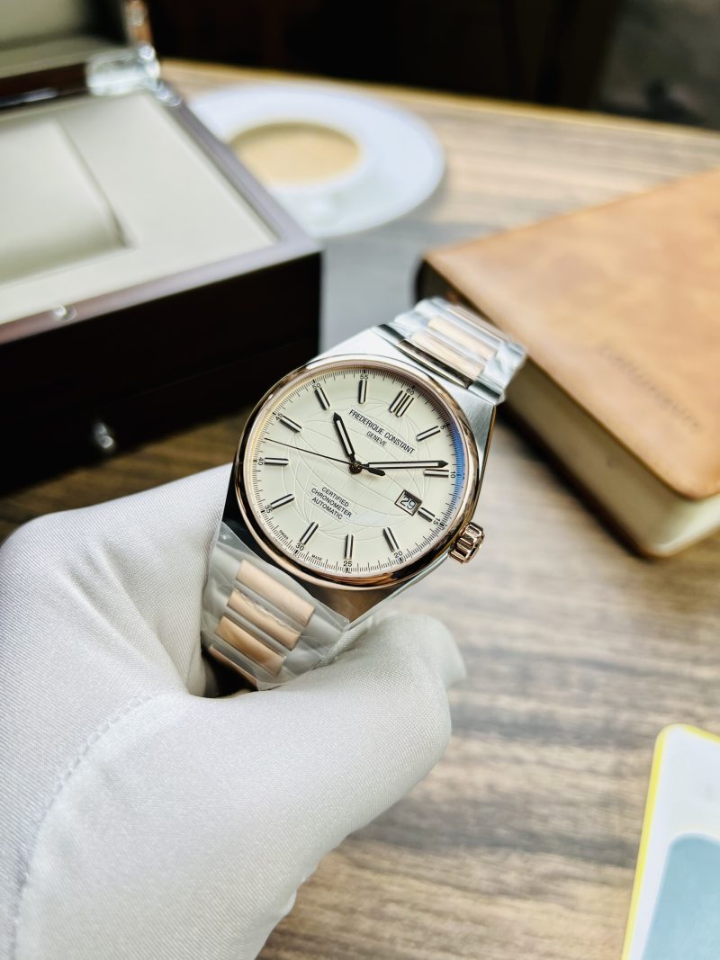 FREDERIQUE CONSTANT HIGHLIFE FC-303V4NH2B